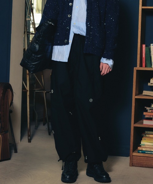 ADAM PATEK（アダムパテック）の「【ADAMPATEK/アダムパテック】 studded rough backsatin  wide military pt スタッズミリタリーパンツ（その他パンツ・レディース・オリーブ/ブラック・1）」の8枚目の写真