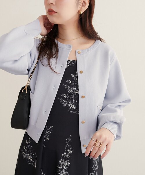 natural couture(ナチュラルクチュール)の「ポケ付きポリニットカーディガン(カーディガン/ボレロ・レディース・チャコールグレー/ブラウン/ピンク/モカ/サックスブルー/ブラック/オフホワイト・FREE)」の6枚目の写真