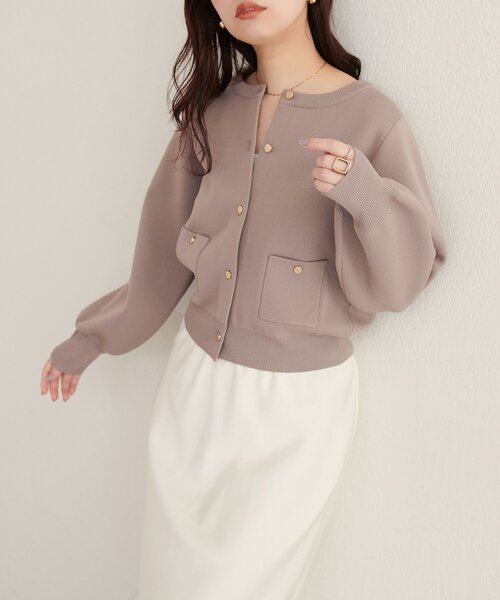 natural couture(ナチュラルクチュール)の「ポケ付きポリニットカーディガン(カーディガン/ボレロ・レディース・チャコールグレー/ブラウン/ピンク/モカ/サックスブルー/ブラック/オフホワイト・FREE)」の9枚目の写真