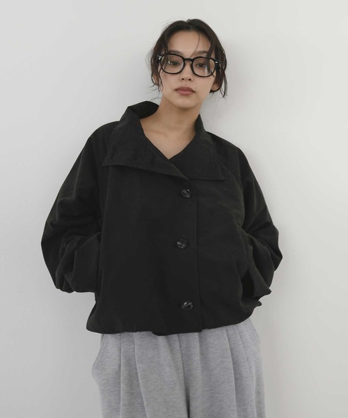 hellam(へラム)の「ピーチスキンショート中綿コート(ブルゾン・レディース・ブラウン/アイボリー/キャメル/ブラック・FREE)」の5枚目の写真