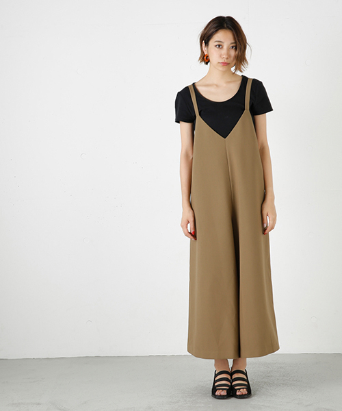 MOUSSY（マウジー）の「DEEP V ALL IN ONE F（つなぎ/オールインワン・レディース・ネイビー/グレー/カーキ・FREE）」の2枚目の写真