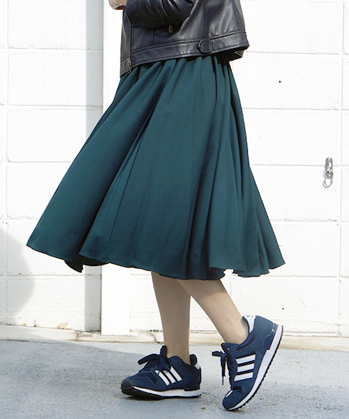 laboratory work（ラボラトリーワーク）の「ウエストタック　ミディスカート（スカート・レディース・ライトグレー/グリーン/キャメル/ピンク/ボルドー/ブラック・MEDIUM）」の4枚目の写真