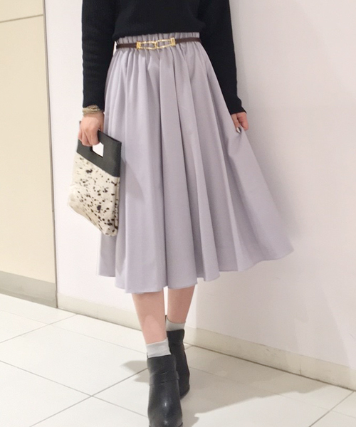 laboratory work（ラボラトリーワーク）の「ウエストタック　ミディスカート（スカート・レディース・ライトグレー/グリーン/キャメル/ピンク/ボルドー/ブラック・MEDIUM）」の3枚目の写真
