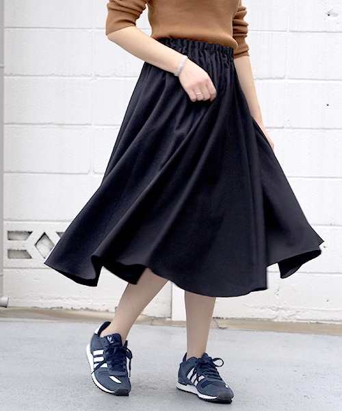 laboratory work（ラボラトリーワーク）の「ウエストタック　ミディスカート（スカート・レディース・ライトグレー/グリーン/キャメル/ピンク/ボルドー/ブラック・MEDIUM）」の2枚目の写真