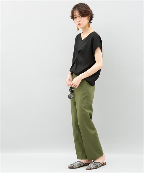 ADAM ET ROPE'（アダムエロペ）の「リネンライク2WAY Tブラウス（シャツ/ブラウス・レディース・ブラウン系その他2/ブラック/ブルー系その他6/ブラック系その他・FREE）」の22枚目の写真