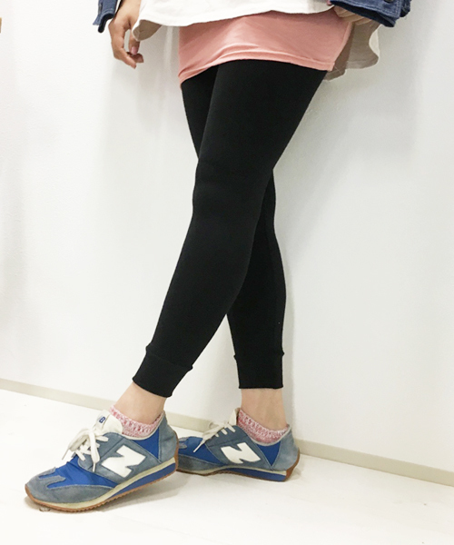 Born(ボーン)の「Born Bare Fraise Full Length Leggings/ボーンベアフライスフルレングスレギンス(レギンス/スパッツ・レディース・ブラック/杢グレー/チャコール/グレイッシュベージュ/ベージュ・FREE)」の2枚目の写真