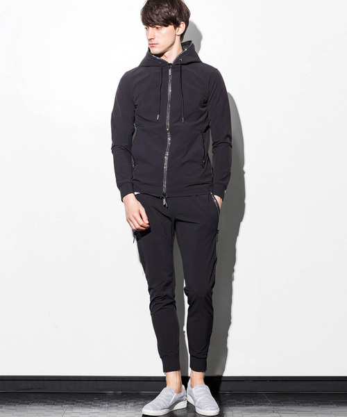 AKM Contemporary（エイケイエムコンテンポラリー）の「AKM Contemporary(エイケイエムコンテンポラリー)ナイロン4wayラインストーンzipパンツ（その他パンツ・メンズ・ブラック・SMALL/MEDIUM/LARGE/X-LARGE）」の10枚目の写真