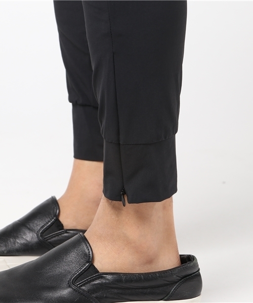 AKM Contemporary（エイケイエムコンテンポラリー）の「AKM Contemporary(エイケイエムコンテンポラリー)ナイロン4wayラインストーンzipパンツ（その他パンツ・メンズ・ブラック・SMALL/MEDIUM/LARGE/X-LARGE）」の5枚目の写真