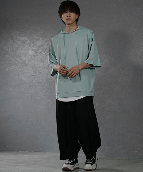 MinoriTY(マイノリティ)の「【MinoriTY】ポンチ素材ビッグシルエット半袖パーカー 5分袖プルオーバー Tシャツ 夏服 メンズ 部屋着 オーバーサイズ ルーズシルエット(パーカー・メンズ・ホワイト/ブラック/ネイビー/グレー/グリーン/ワイン/グリーン系その他/ブルーグレー・M/L/S)」の12枚目の写真