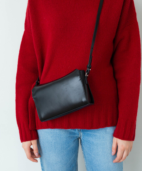 YAHKI(ヤーキ)の「【YAHKI】別注NEWお財布ショルダー YH-215(ショルダーバッグ・レディース・ブラック/ベージュ・FREE)」の18枚目の写真