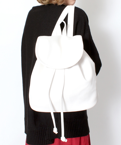 WEGO（ウィゴー）の「WEGO/フラップミニリュック（バックパック/リュック・レディース・ホワイト/ブラック・FREE）」の2枚目の写真