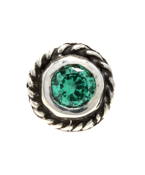 VIVIFY（ビビファイ）の「ピアス/ラウンドカット/3mm（ピアス（片耳用）・メンズ・クリア/ブラック/グリーン/ブルー/レッド・FREE）」の3枚目の写真