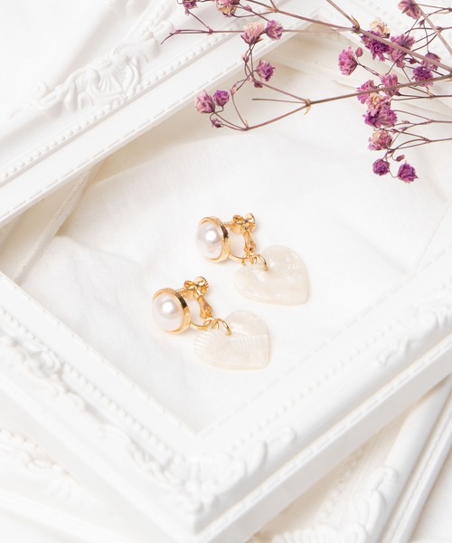 WEGO（ウィゴー）の「WEGO/ハートパールイヤリング（イヤリング・レディース・サックスブルー/ピンク/ホワイト/その他1/その他2・FREE）」の2枚目の写真