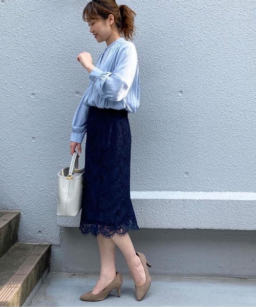 PICCIN(ピッチン)の「パウダーサテンスタンドカラーブラウス(シャツ/ブラウス・レディース・サックスブルー/ライトグリーン/グレイッシュベージュ/ピンク/ネイビー・M)」の9枚目の写真