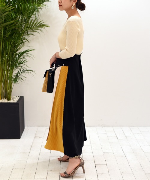 Eimee Law（エイミーロウ）の「シェルボタンデザイン配色切替SK（スカート・レディース・アイボリー/ブラック/ミント・38）」の6枚目の写真