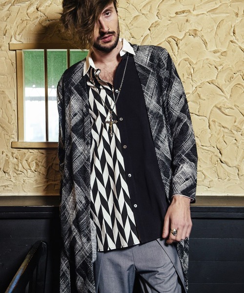 NO ID.(ノーアイディ)の「スイッチングルーズSH(シャツ/ブラウス・メンズ・ブラック/ブラック×ホワイト/ホワイト×ブラック・ONE SIZE)」の16枚目の写真