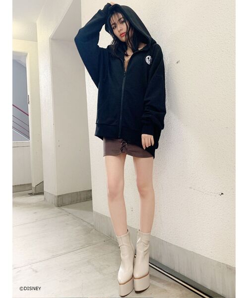 GYDA(ジェイダ)の「MICKEY MOUSE/backphoto ZIPUP パーカー(パーカー・レディース・オフホワイト/ブラック/マスタード/ベージュ・FREE)」の11枚目の写真