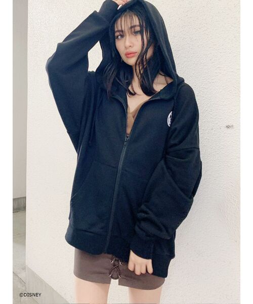 GYDA(ジェイダ)の「MICKEY MOUSE/backphoto ZIPUP パーカー(パーカー・レディース・オフホワイト/ブラック/マスタード/ベージュ・FREE)」の12枚目の写真