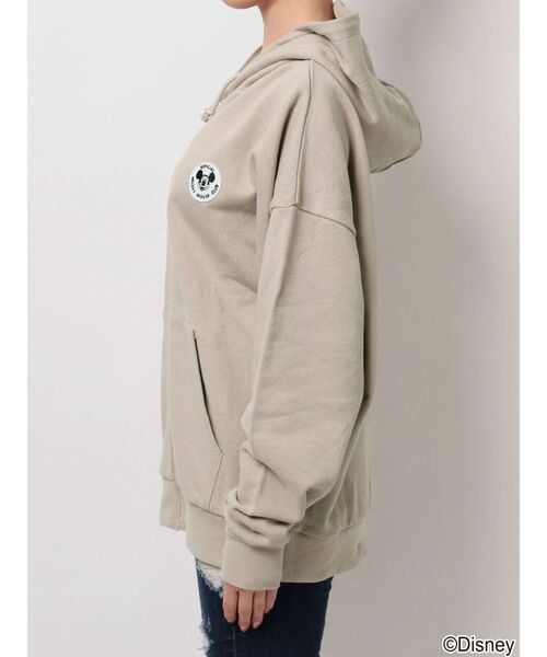 GYDA(ジェイダ)の「MICKEY MOUSE/backphoto ZIPUP パーカー(パーカー・レディース・オフホワイト/ブラック/マスタード/ベージュ・FREE)」の21枚目の写真