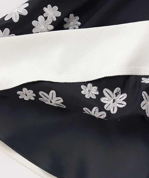 petit main】コサージュつき花刺しゅうワンピース×ジャケットセット