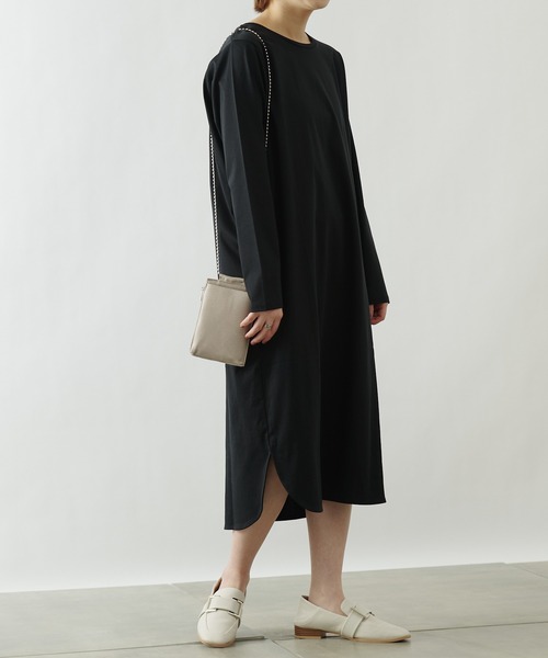 COLONY 2139（コロニートゥーワンスリーナイン）の「《抗菌・防臭》【SMART COLLECTION】抗菌スマート前後差長袖ワンピース（ワンピース・レディース・オフホワイト/カーキ/ブラック/ベージュ・MEDIUM/LARGE）」の11枚目の写真