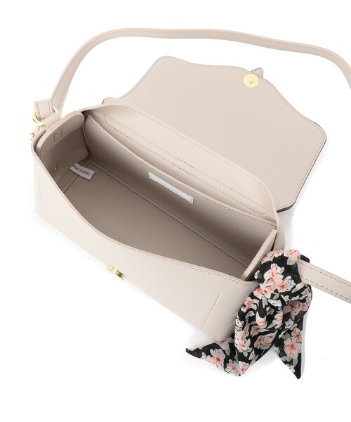 DRESKIP（ドレスキップ）の「◆スカ－フ付きショルダー（ショルダーバッグ・レディース・ブラック/グレー/アイボリー・00）」の6枚目の写真