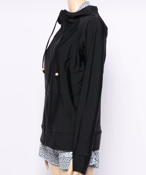 フード付き長袖ラッシュガード ショートパンツ 2点セット（水着