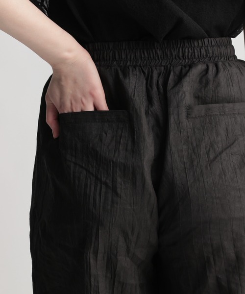 Andemiu（アンデミュウ）の「プリーツパンツ950333（その他パンツ・レディース・ブラック/ブラウン/グリーン/カーキ/オレンジ・FREE）」の7枚目の写真