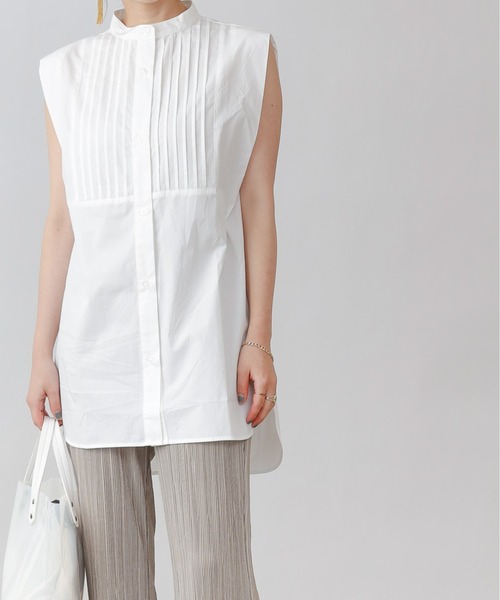 COLONY 2139（コロニートゥーワンスリーナイン）の「【WEB・一部店舗限定】ピンタックノースリーブブラウス（シャツ/ブラウス・レディース・ブラック/オフホワイト・FREE）」の4枚目の写真