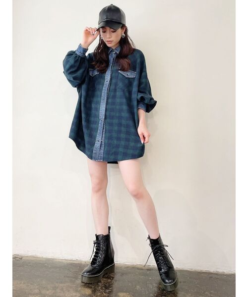 GYDA（ジェイダ）の「デニムドッキングチェックBIG シャツ（シャツ/ブラウス・レディース・ブラック/グリーン/マスタード・FREE）」の16枚目の写真