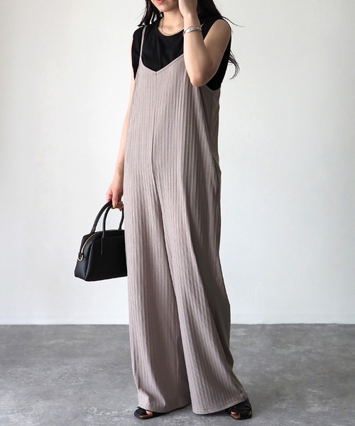 Riberry（リベリー）の「バックレースアップキャミサロペット（サロペット/オーバーオール・レディース・ブラック/ベージュ/ブラウン/カーキ・MEDIUM）」の3枚目の写真