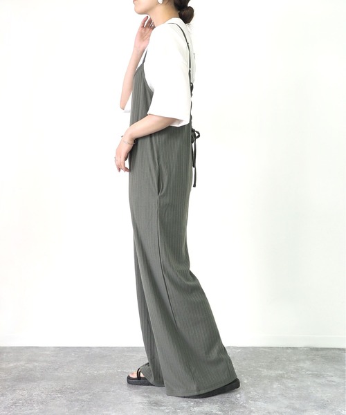 Riberry（リベリー）の「バックレースアップキャミサロペット（サロペット/オーバーオール・レディース・ブラック/ベージュ/ブラウン/カーキ・MEDIUM）」の13枚目の写真