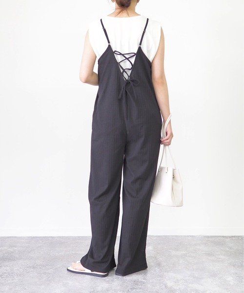 Riberry（リベリー）の「バックレースアップキャミサロペット（サロペット/オーバーオール・レディース・ブラック/ベージュ/ブラウン/カーキ・MEDIUM）」の11枚目の写真