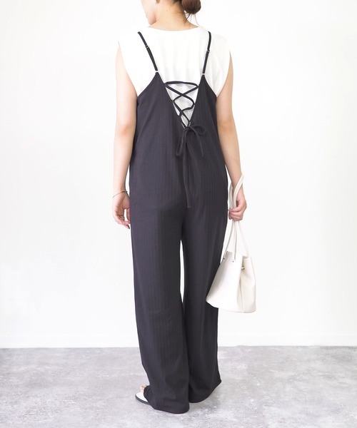 Riberry（リベリー）の「バックレースアップキャミサロペット（サロペット/オーバーオール・レディース・ブラック/ベージュ/ブラウン/カーキ・MEDIUM）」の14枚目の写真