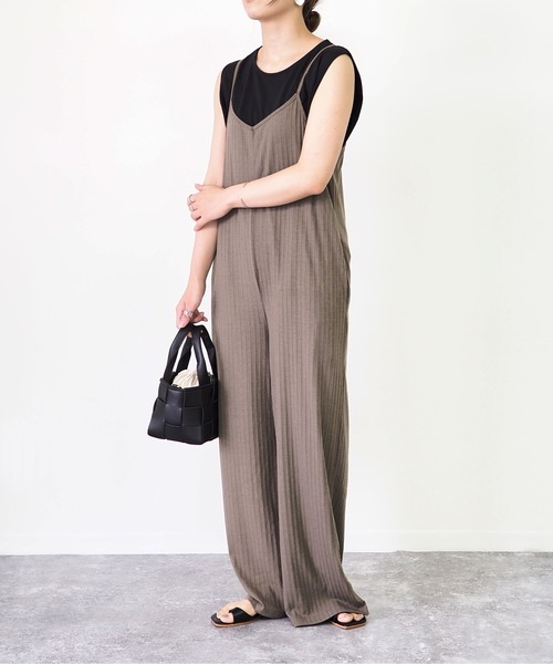 Riberry（リベリー）の「バックレースアップキャミサロペット（サロペット/オーバーオール・レディース・ブラック/ベージュ/ブラウン/カーキ・MEDIUM）」の18枚目の写真