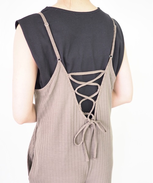 Riberry（リベリー）の「バックレースアップキャミサロペット（サロペット/オーバーオール・レディース・ブラック/ベージュ/ブラウン/カーキ・MEDIUM）」の7枚目の写真