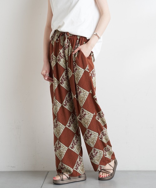 CIAOPANIC TYPY（チャオパニックティピー）の「アフリカンバティック柄イージーパンツ（その他パンツ・レディース・ブラウン/グリーン/イエロー・ONE SIZE）」の5枚目の写真