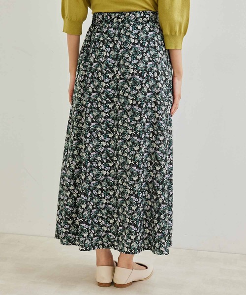 ROPE' PICNIC（ロペピクニック）の「【リンクコーデ】花柄スカート（スカート・レディース・ベージュ/グレー/ブラック・38/40）」の6枚目の写真