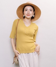 ELVENCE DEUX（エルベンスドゥ）の「コラーゲンヘラシメＶネック（ニット/セーター）」