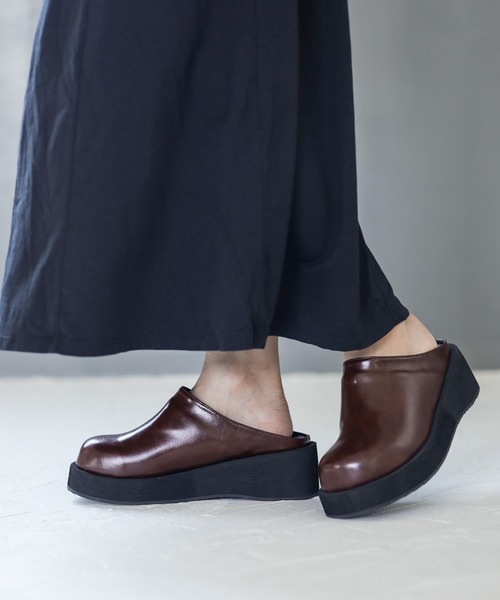 SESTO（セスト）の「厚底プラットフォームサボスリッパサンダル（スリッポン・レディース・ブラック/ブラウン/ベージュ系その他・LL/3L/S/M/L）」の16枚目の写真