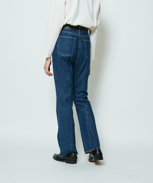 CIAOPANIC（チャオパニック）の「バック切替ハイウエストフレアデニムパンツ（デニムパンツ・レディース・ブラック/ブルー・SMALL/MEDIUM）」の8枚目の写真