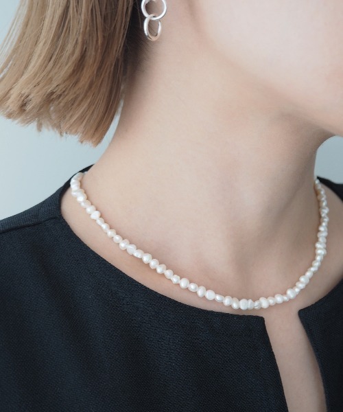 Jenny BY IMMANOEL(ジェニーバイイマノエル)の「淡水パールネックレス(ネックレス・レディース・シルバー・FREE)」の4枚目の写真