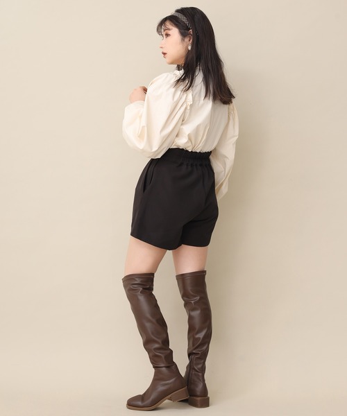 one after another NICE CLAUP（ワンアフターアナザーナイスクラップ）の「【WEB限定/大好評リバイバルアイテム】ボリュームスリーブ刺繍襟ブラウス（シャツ/ブラウス・レディース・ベージュ/オフホワイト/ブラック系その他/ブラウン系その他・FREE）」の20枚目の写真