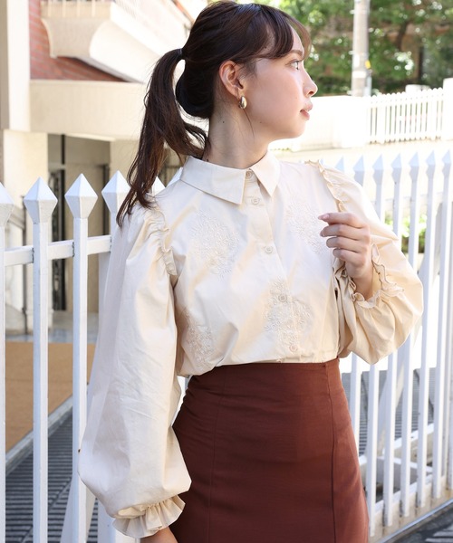 セール】【WEB限定/大好評リバイバルアイテム】ボリュームスリーブ刺繍