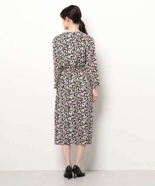 NOMBRE IMPAIR(ノンブルアンペール)の「ミドルフラワー ラグランワンピース(ワンピース・レディース・ブラック/ブラウン・FREE)」の4枚目の写真