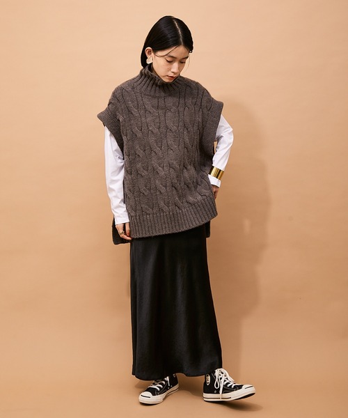 ADAM ET ROPE'（アダムエロペ）の「2WAYケーブルプルオーバー（ニット/セーター・レディース・チャコールグレー/キナリ・FREE）」の18枚目の写真