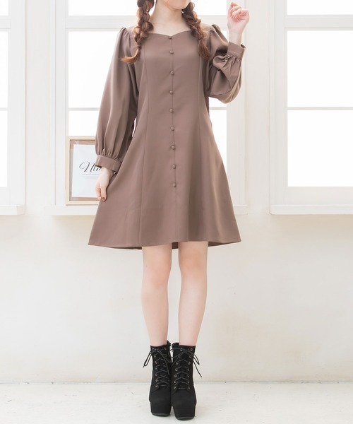 Newlyme（ニューリーミー）の「ペンタゴンネックＡラインワンピース（ワンピース・レディース・ブルーグレー/ブラック系その他/ブラック/グレー系その他/ブラウン/ブラウン系その他・MEDIUM/LARGE）」の5枚目の写真