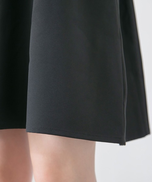 Newlyme（ニューリーミー）の「ペンタゴンネックＡラインワンピース（ワンピース・レディース・ブルーグレー/ブラック系その他/ブラック/グレー系その他/ブラウン/ブラウン系その他・MEDIUM/LARGE）」の18枚目の写真