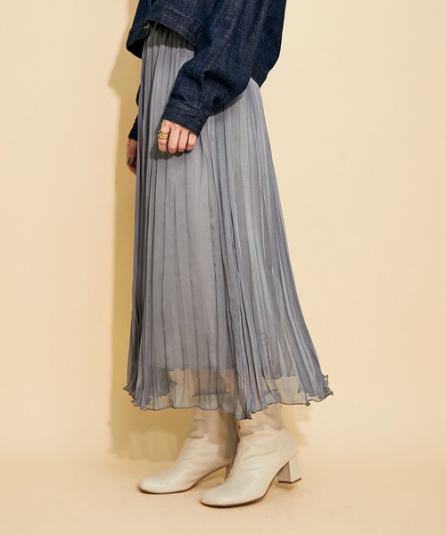 MADEMOISELLE ROPE'（マドモアゼル ロペ）の「<春まで使える>ワッシャー加工ランダムプリーツスカート（スカート・レディース・ライトグレー/ベージュ・38）」の18枚目の写真