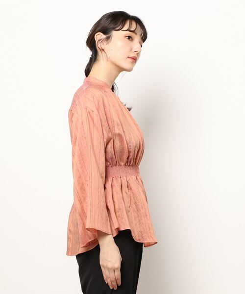 Q(キュー)の「ランダムストライプウエストシャーリングシャツ(シャツ/ブラウス・レディース・ライトグレー/ベージュ・MEDIUM)」の3枚目の写真